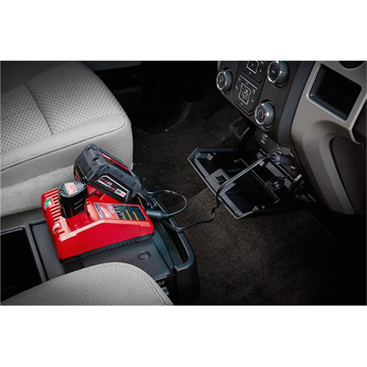 Milwaukee 48-59-1810 M18 & M12 DC Charger