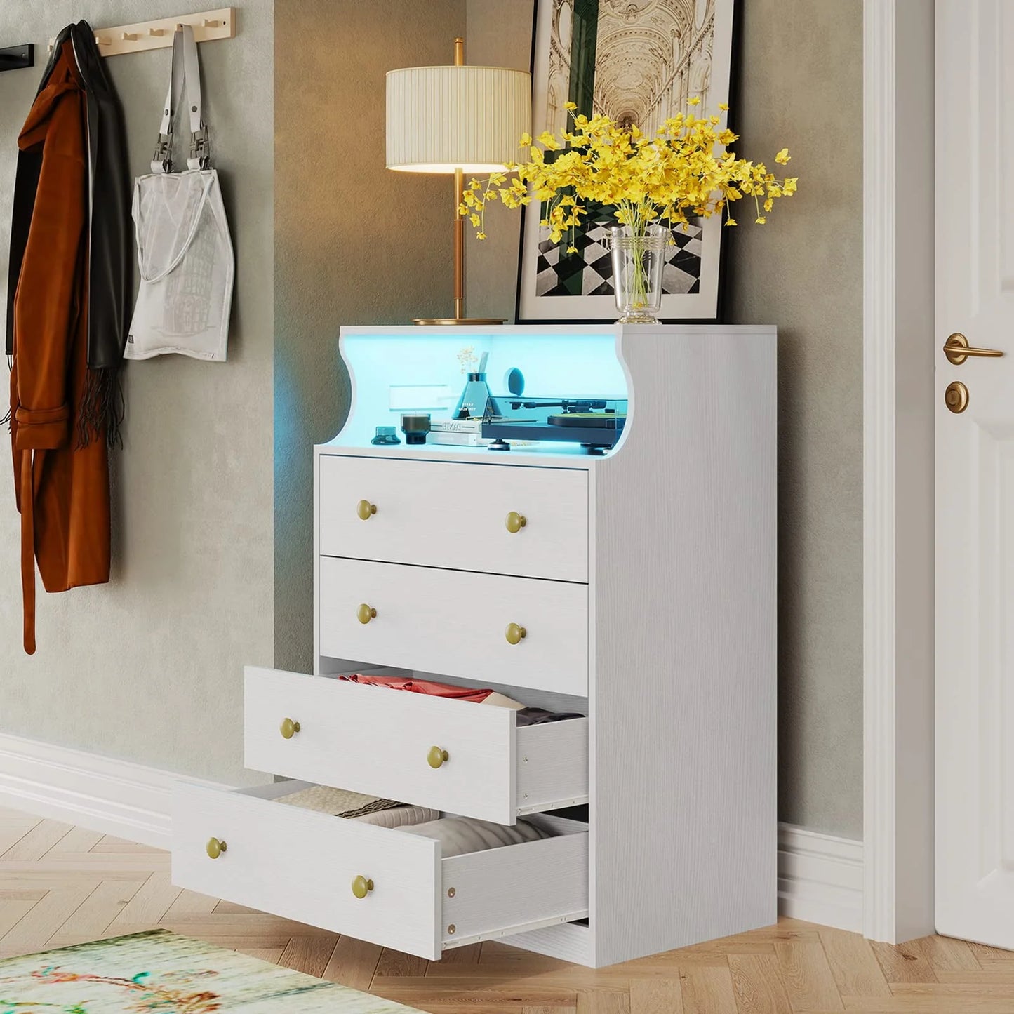 EPHEX 4 Drawers Dresser for Bedroom with Charging Station, Chest of Drawers with Open Space, Large Capacity Storage Cabinet, White