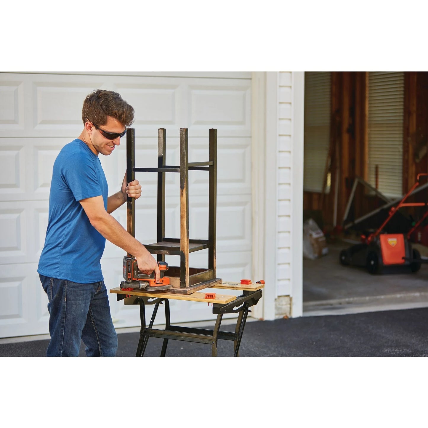 BLACK+DECKER 20V MAX* Cordless Mouse Sander, BDCMS20C