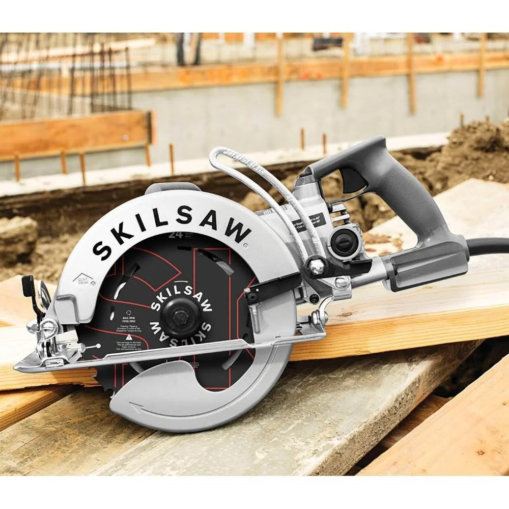 Skilsaw 8-1/4" 15 Amp Corded High Torque Motor Aluminum Worm Drive Saw
