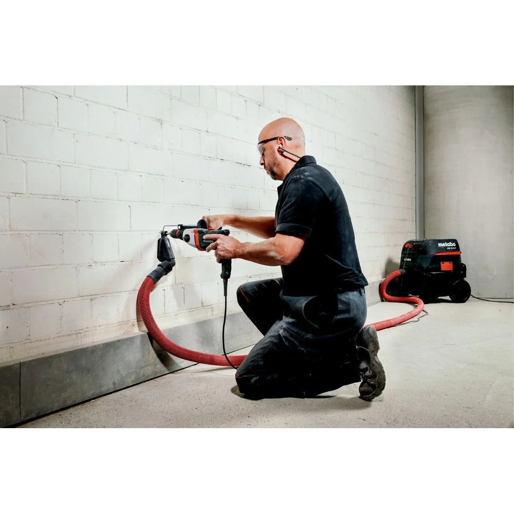 Metabo 1/2 in. Keyless Corded Hammer Drill 6.5 amps 3200 rpm