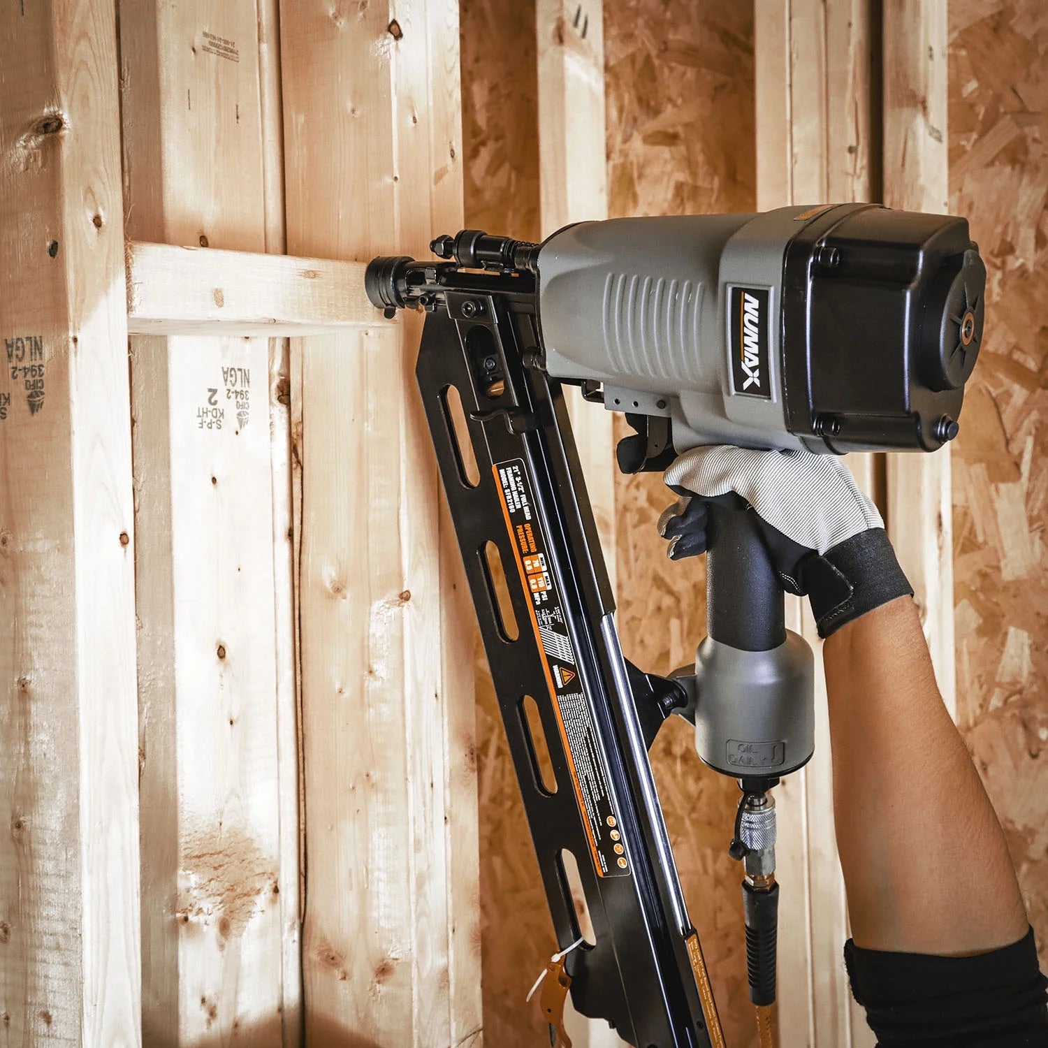 NuMax SFR2190 Pneumatic 21 Degree 3-1/2" Framing Nailer