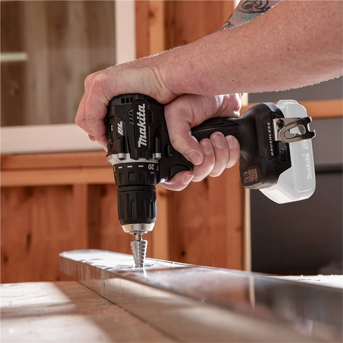 Makita XFD15ZB 18V, Cordless.5 in. Drill Driver, 350 in-lbs 1700 RPM