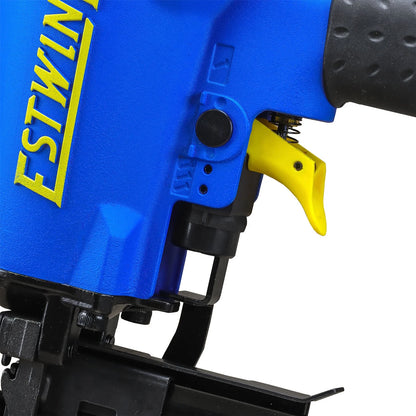 Estwing EFS105 Pneumatic 10.5-Gauge 1-9/16" Fencing Stapler with Adjustable Metal Belt Hook, 1/4" NPT Industrial Swivel Fitting, and Bag