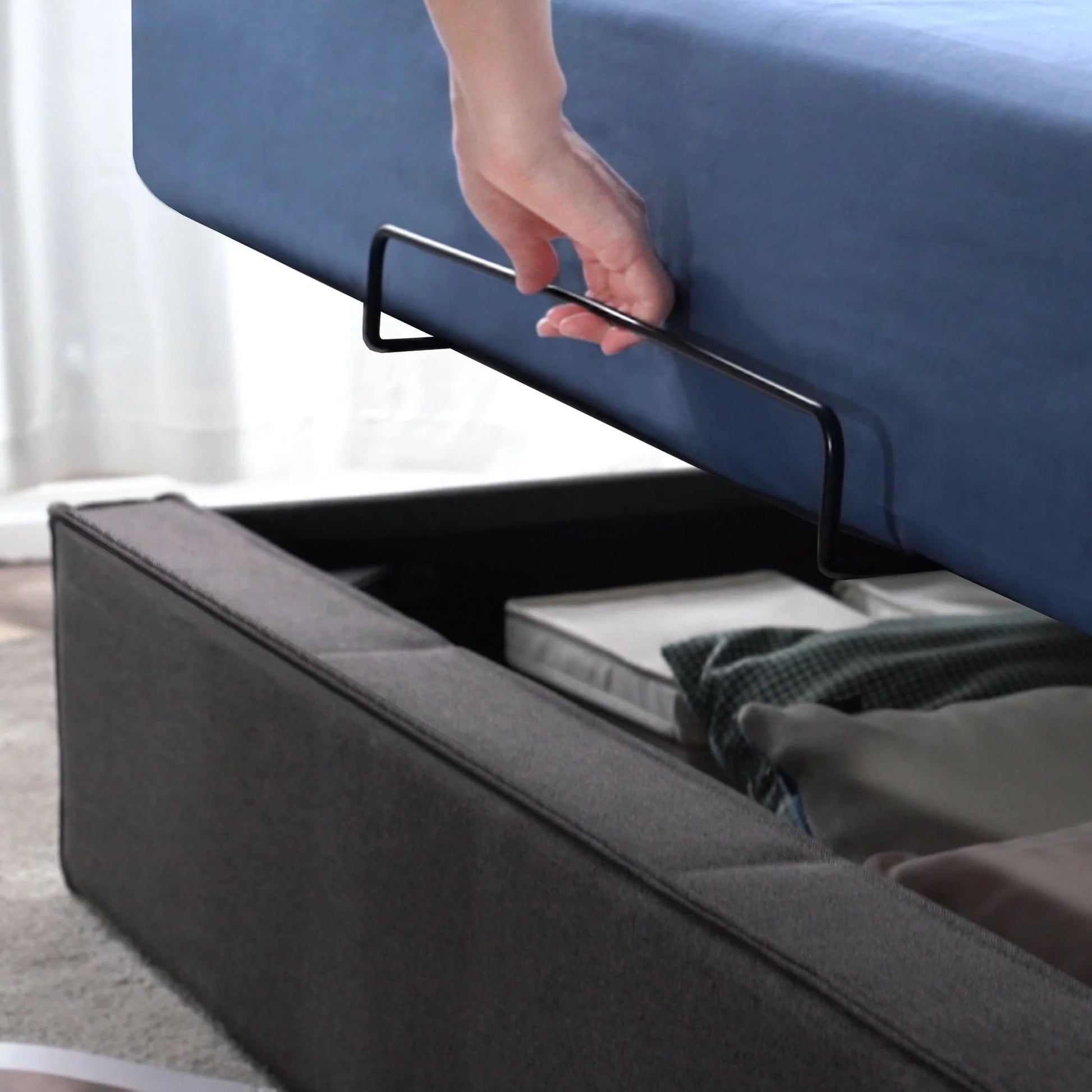 Zinus Finley 34" Upholstered Platform Bed with Lifting Storage, Full