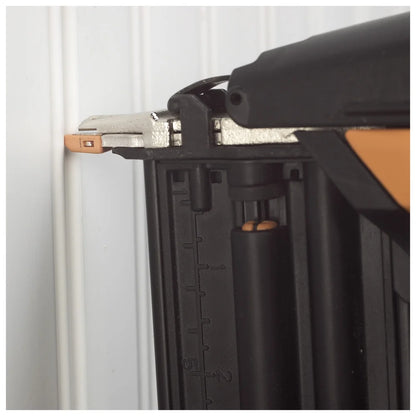 Bostitch Smart Point Pneumatic 18 Ga. Brad Nailer Kit
