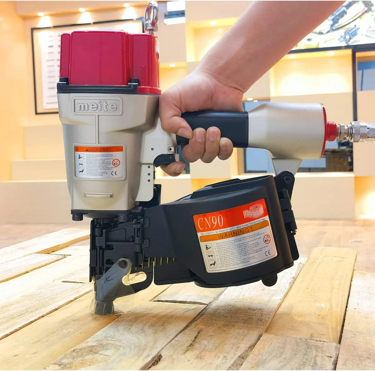 MEITE CN90 Industrial Coil Siding Nailer 15 Degree 2-1/4" to 3-1/2" Pneumatic Coil Nail Gun with Aluminum Housing