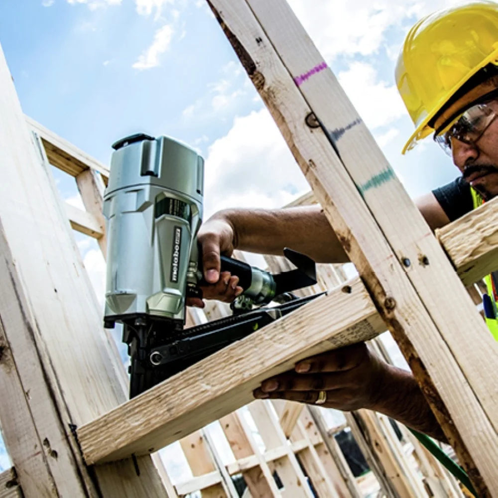 Metabo HPT Framing Nailer, Pneumatic, 2-Inch up to 3-1/4-Inch Plastic Collated Full Head Framing Nails, 21 Degree Magazine, 5-Year Warranty (NR83A5S)