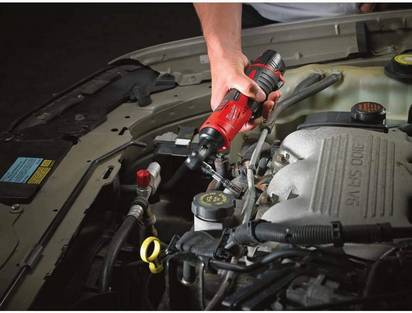 Milwaukee 3/8-in Cordless M12 Lithium-Ion Ratchet Kit (Ratchet Kit w/Tool Bag)