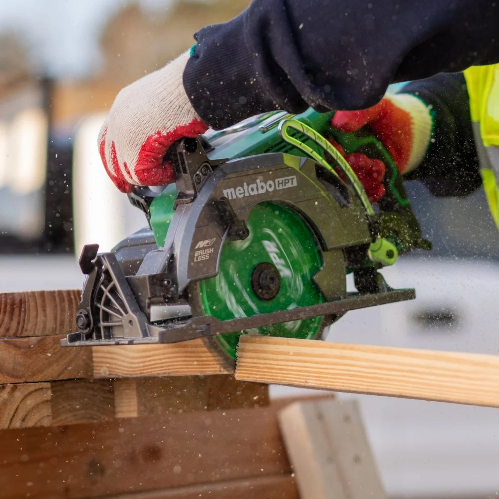 Metabo HPT 36V MultiVolt 7-1/4 Inch Rear Handle Circular Saw, Lightweight Design, Up to 500 2x4 Cuts Per Charge, 53? Adjustable Bevel Capacity, Lifetime Tool Body Warranty, C3607DWA