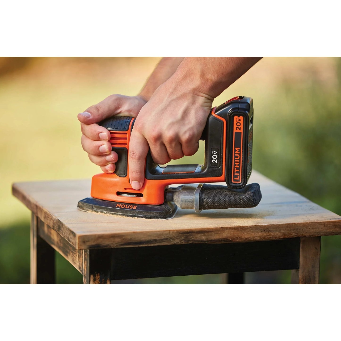 BLACK+DECKER 20V MAX* Cordless Mouse Sander, BDCMS20C