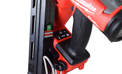 Milwaukee 2839-20, 18V Cordless 15-Gauge Angled Finish Nail Gun