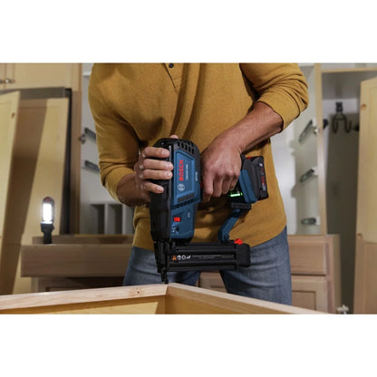 Restored Bosch GNH18V-18MB12-RT 18V Lithium-Ion Brushless Cordless 18-Gauge Brad Nailer Kit (2 Ah) (Refurbished)