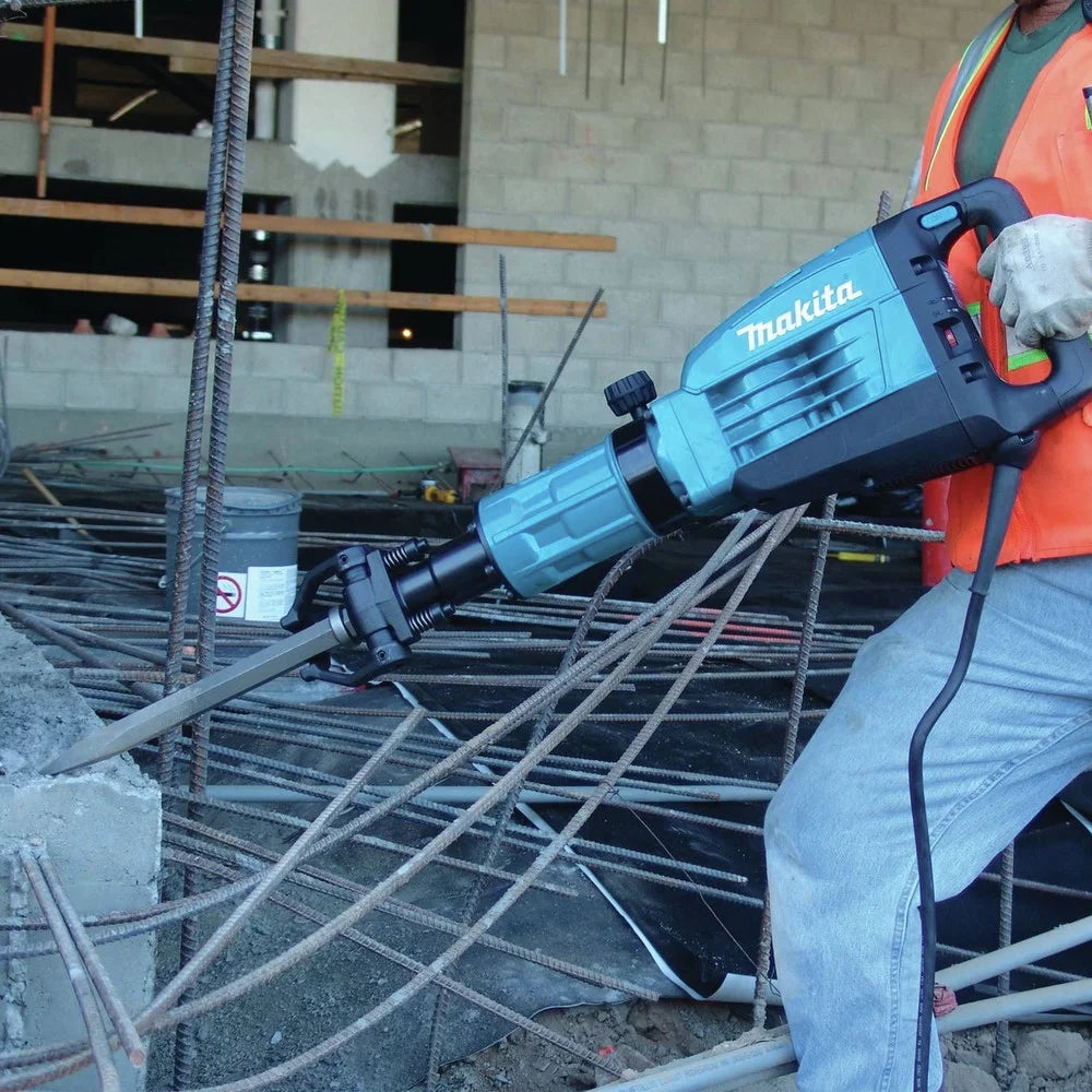 Makita Demolition Hammer, 1 1/8 In Hex, 35 Lb HM1307CB