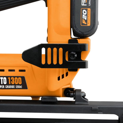 Freeman PE20VFN64 20 Volt Cordless 16-Gauge 2-1/2" Straight Finish Nailer Kit with Lithium Ion Battery, Charger, Bag, and Nails (200 Count) - 1300 Shots per Charge