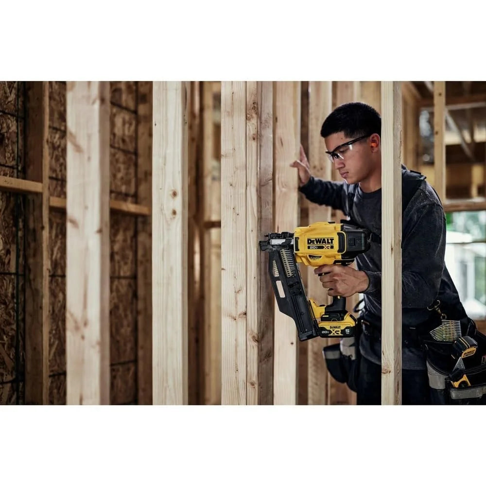 Dewalt DCN920B 20V MAX Brushless 21-Degree Lithium-Ion Cordless Plastic Framing Nailer Tool Only