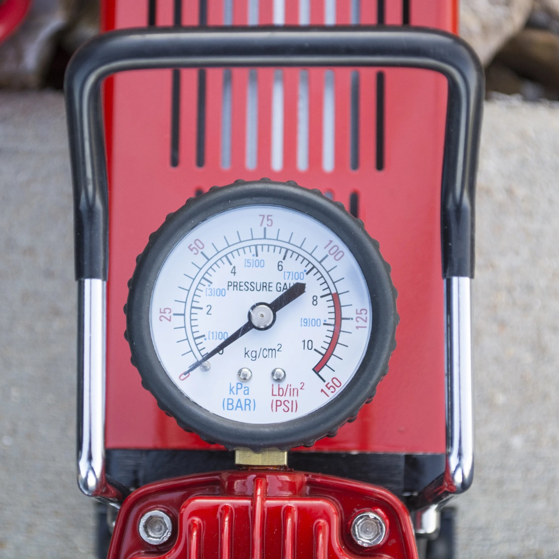 Black Bull 12 Volt Air Compressor Portable Air Pump 150 PSI