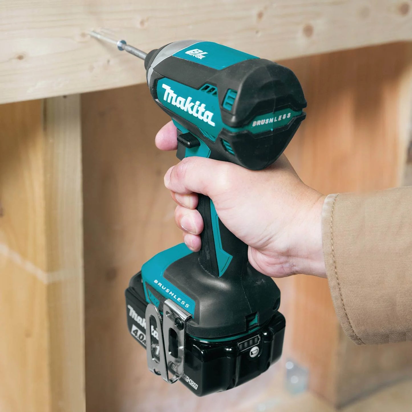 Makita Brushless 18V LXT Cordless 2 Piece Impact & Driver Drill Combo Kit XT269M