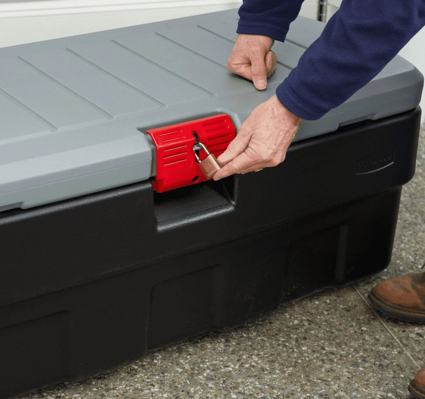 United Solutions Rubbermaid ActionPacker Storage Tote