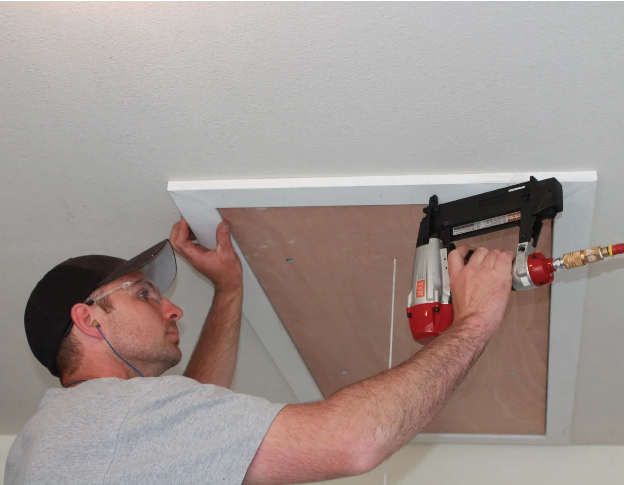 Max 18GA Brad Nailer Gun