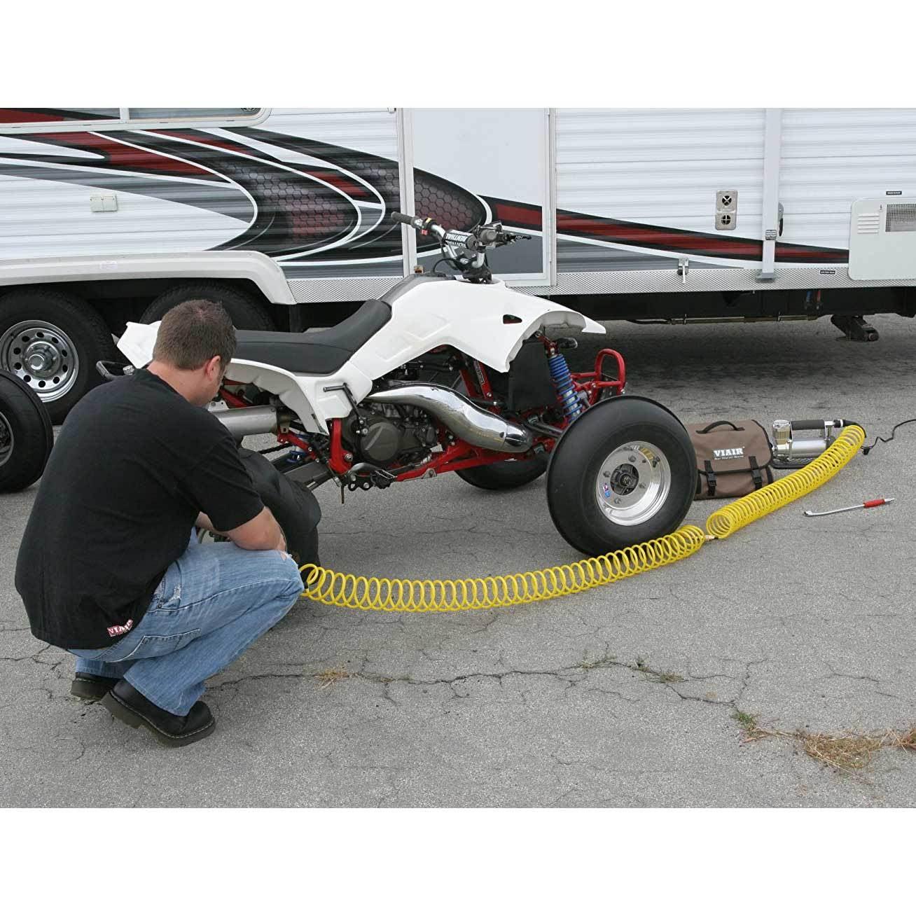 Viair 400P Portable 12V 33% Duty 150 PSI Compressor Kit for Tires up to 35"